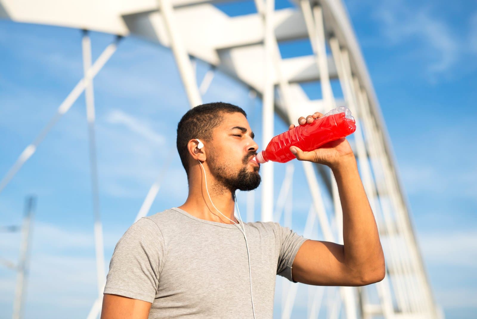 De la douceur à l'hydratation : comment le monohydrate de dextrose façonne les boissons