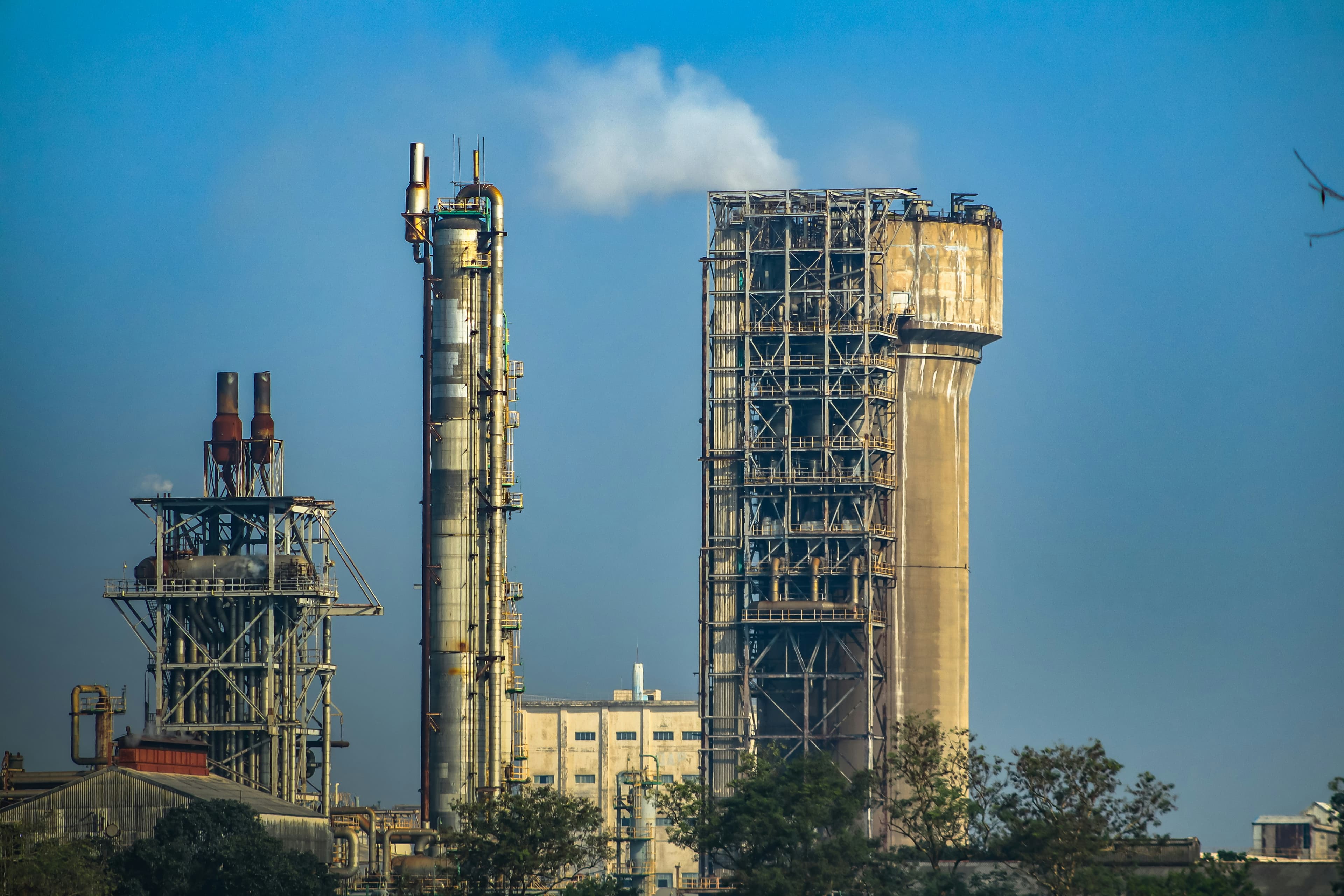 Urea at $359/MT and Falling: What Does the Post-Hormuz MOU Mean for the Nitrogen Market?