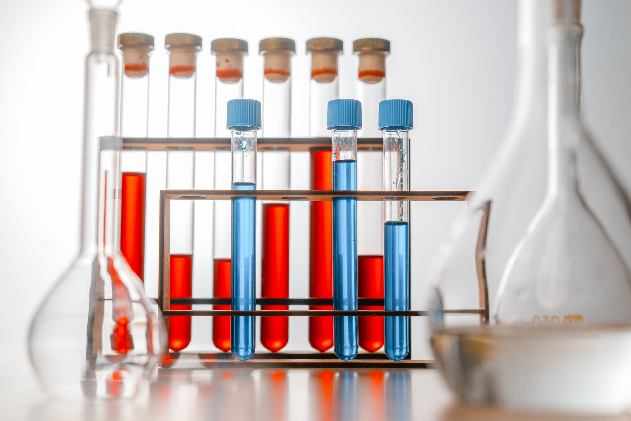 Informations sur le marché des produits chimiques de base : bilan de clôture du premier semestre 2026 et perspectives pour le deuxième semestre