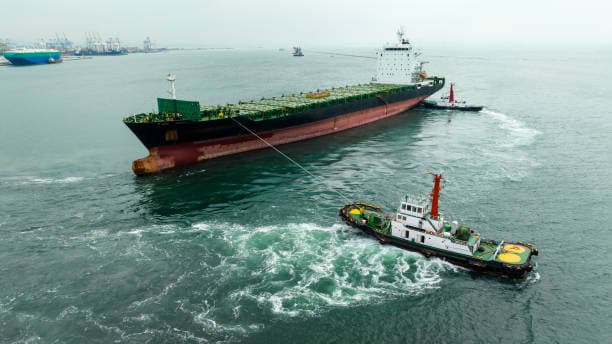 Saudi-Led Coalition Steps Up Red Sea Vessel Protection Amid Growing Houthi Threat