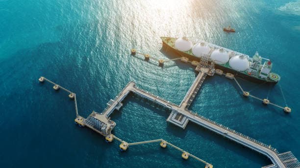 Les flux commerciaux du gaz naturel restent calmes alors que les marchés pétroliers sont turbulents